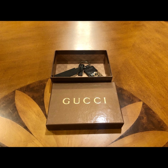 RARE Gucci Python Keychain NWT with original box - Picture 7 of 8